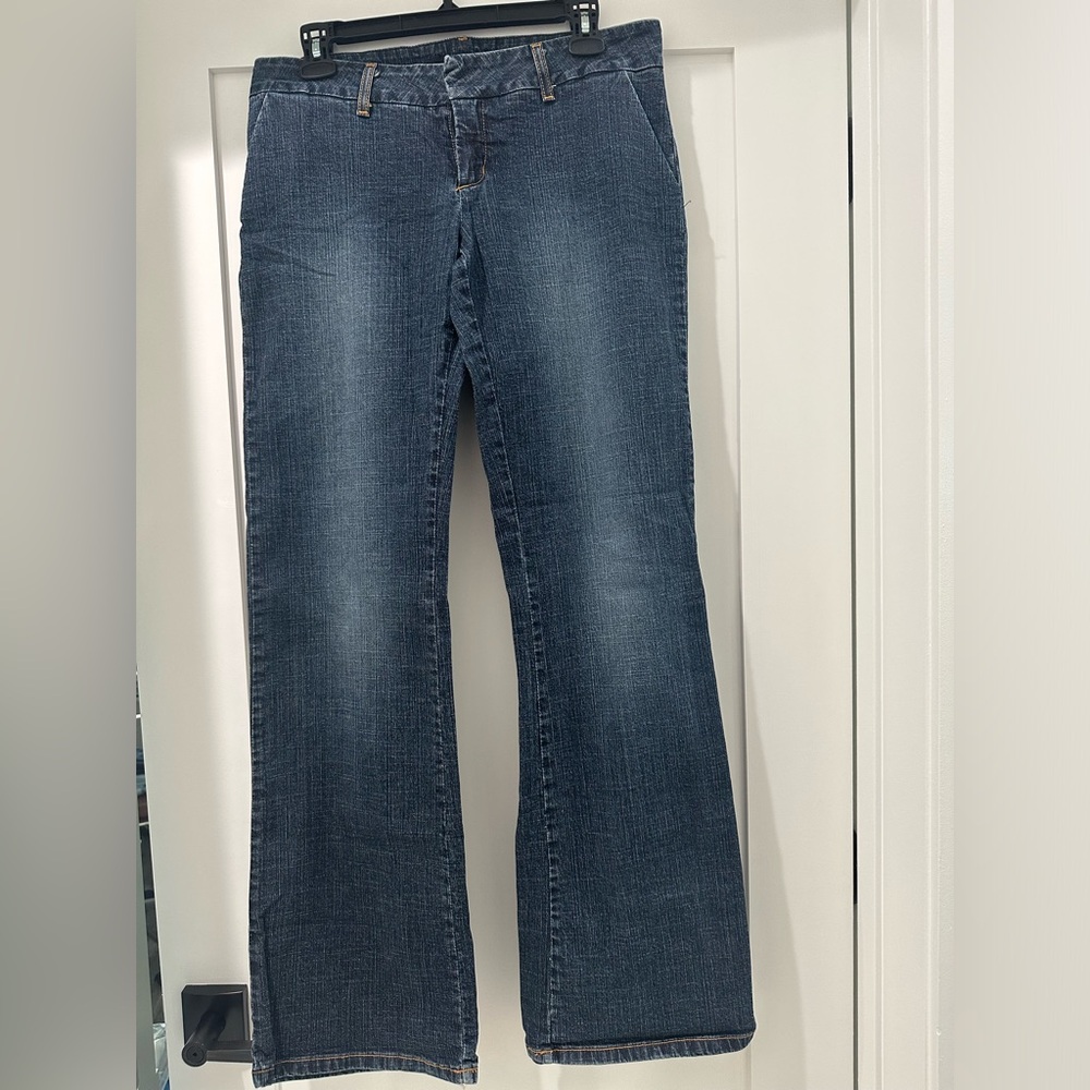 Bebe low rise dark wash jeans size 29